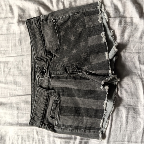 Gray American Flag Print Shorts - Picture 1 of 3